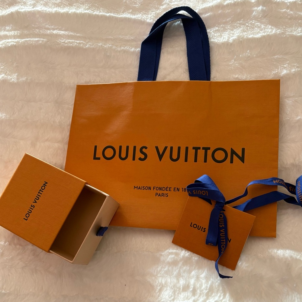 Authentic Louis Vuitton Bag, Box and Card